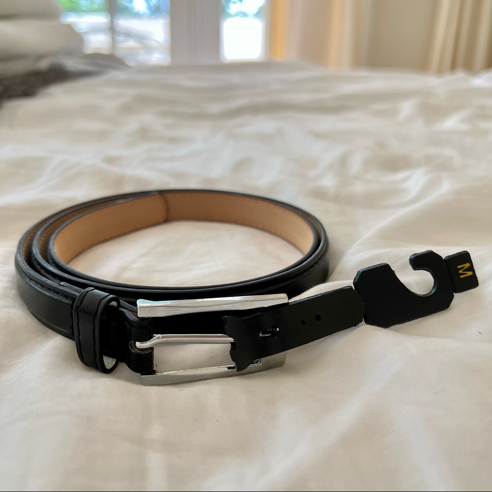 Black Skinny Belt with Silver Buckle — M